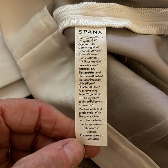 Spanx Ankle Pants Slim Straight Pants Shaping Elastic Waist MEDIUM - Picture 6 of 6